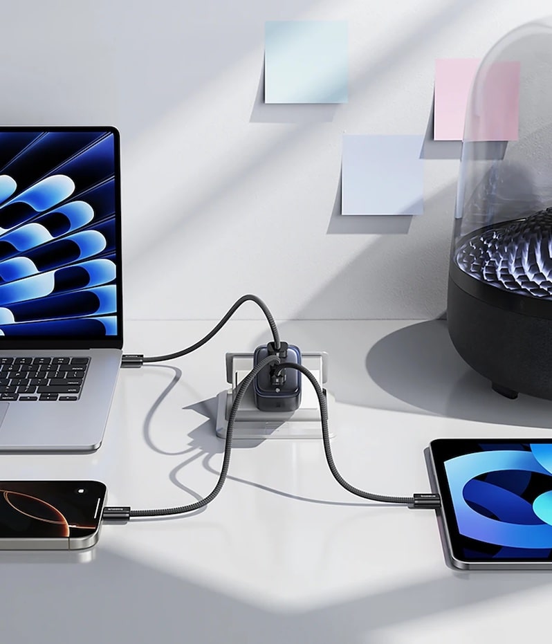 зарядка трех устройств